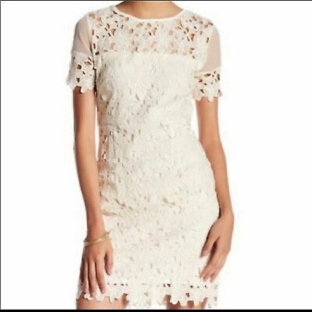 Romeo + Juliet Couture Cutout Lace Dress - Picture 2 of 13